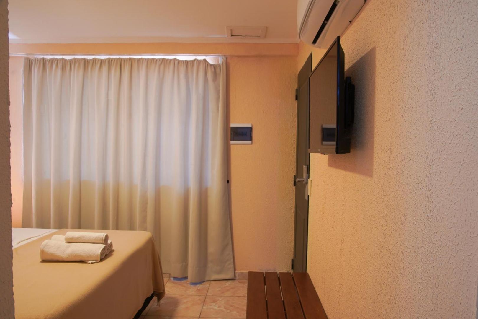 Isondu & Breakfast Hotel